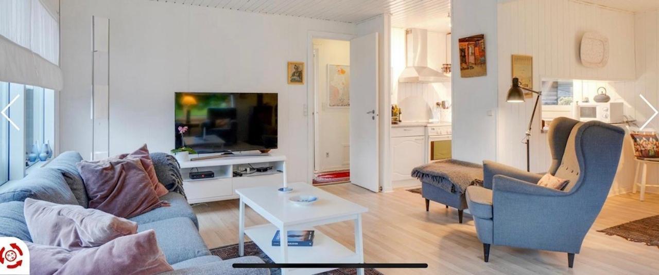 Sommerhus I Blokhus Helt Taet Pa By Og Strand Extérieur photo